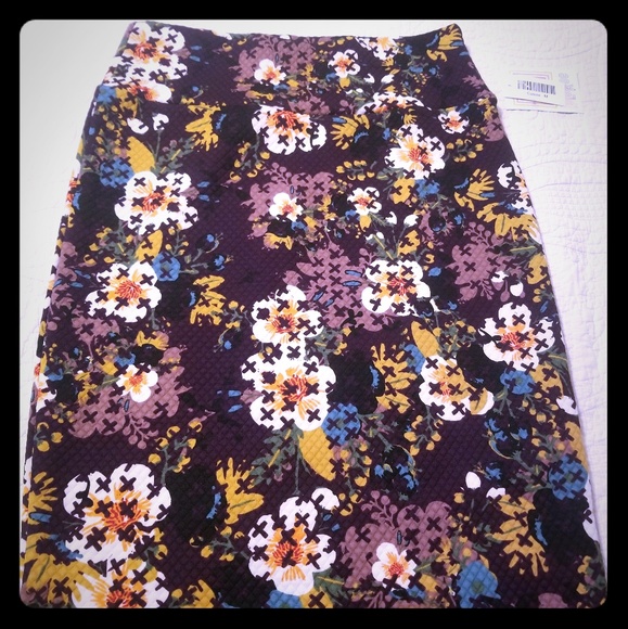 Lularoe cassie - Picture 1 of 1